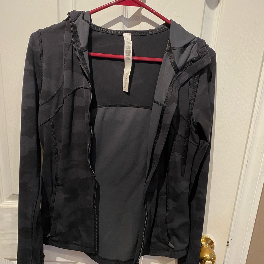 Lululemon Athletica Black Camo hooded define jacket
